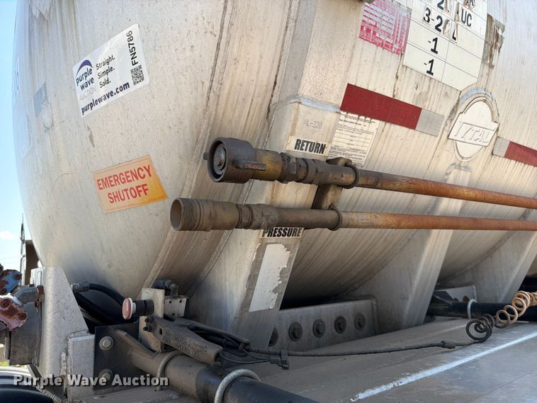 image for item FN5786 2014 Tytal tank trailer