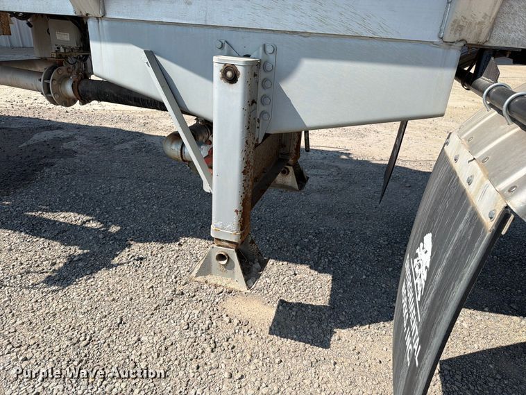 image for item FN5786 2014 Tytal tank trailer
