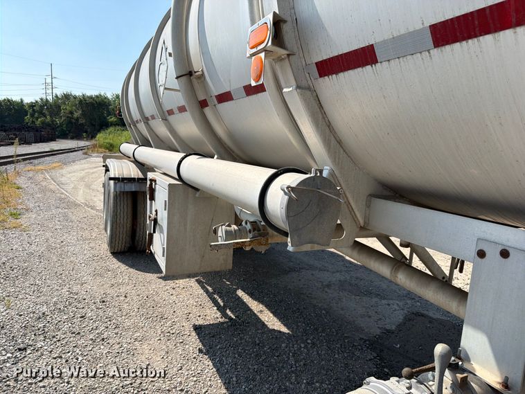image for item FN5786 2014 Tytal tank trailer