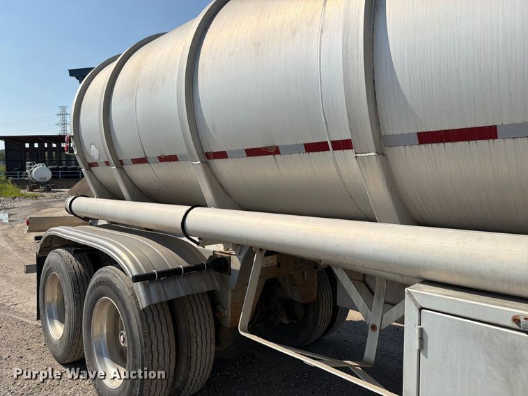 image for item FN5786 2014 Tytal tank trailer