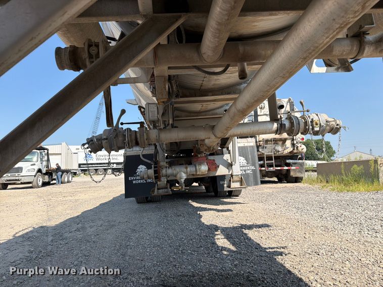 image for item FN5786 2014 Tytal tank trailer