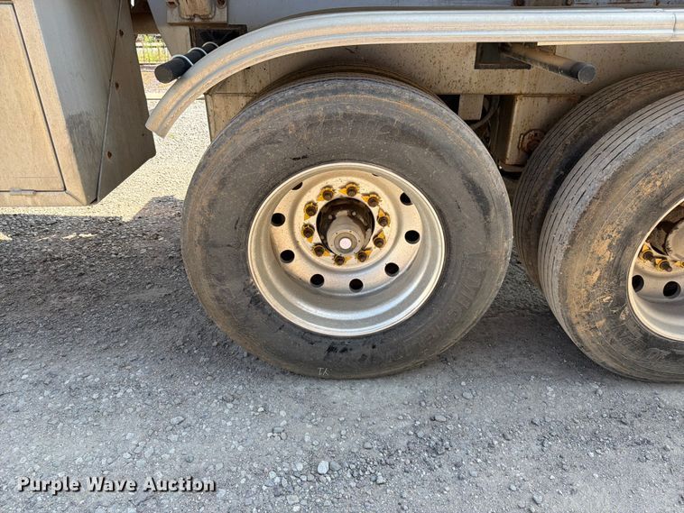 image for item FN5786 2014 Tytal tank trailer