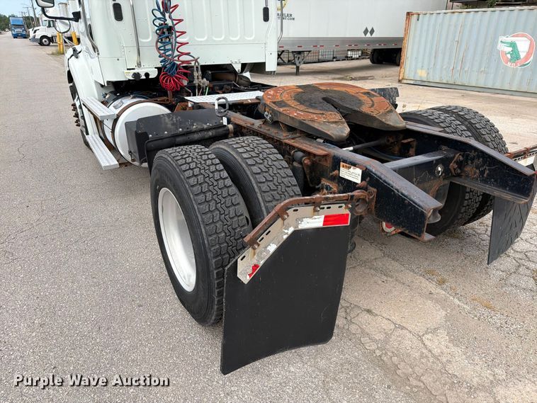 image for item FN5819 2017 Freightliner Business Class M2 semi truck