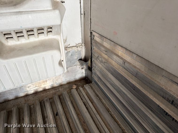 image for item FP4027 2016 Utility VS2RA refrigerated van trailer