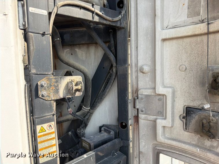 image for item FP4027 2016 Utility VS2RA refrigerated van trailer