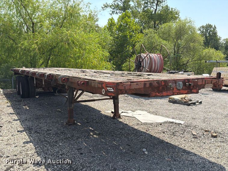 image for item FT6174 1974 Transcraft flatbed trailer