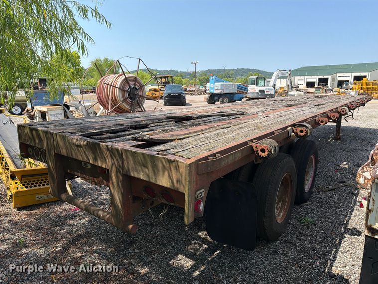 image for item FT6174 1974 Transcraft flatbed trailer