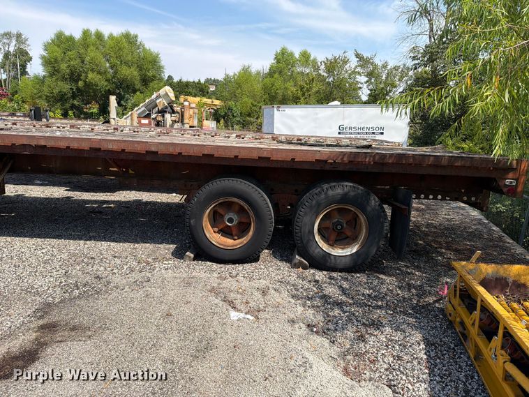 image for item FT6174 1974 Transcraft flatbed trailer