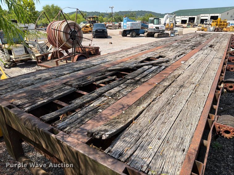 image for item FT6174 1974 Transcraft flatbed trailer