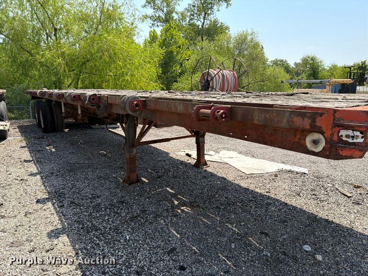 image for item FT6174 1974 Transcraft flatbed trailer