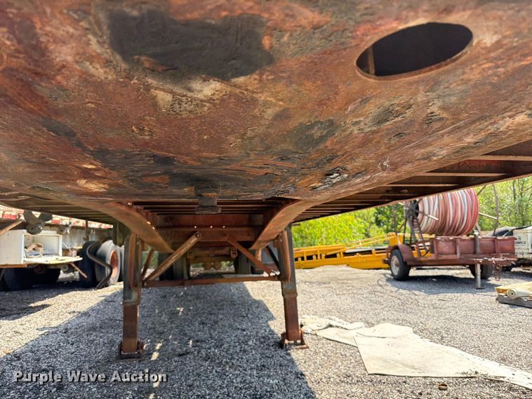 image for item FT6174 1974 Transcraft flatbed trailer