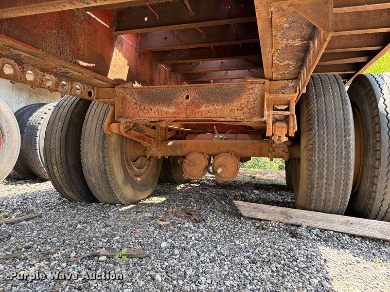 image for item FT6174 1974 Transcraft flatbed trailer