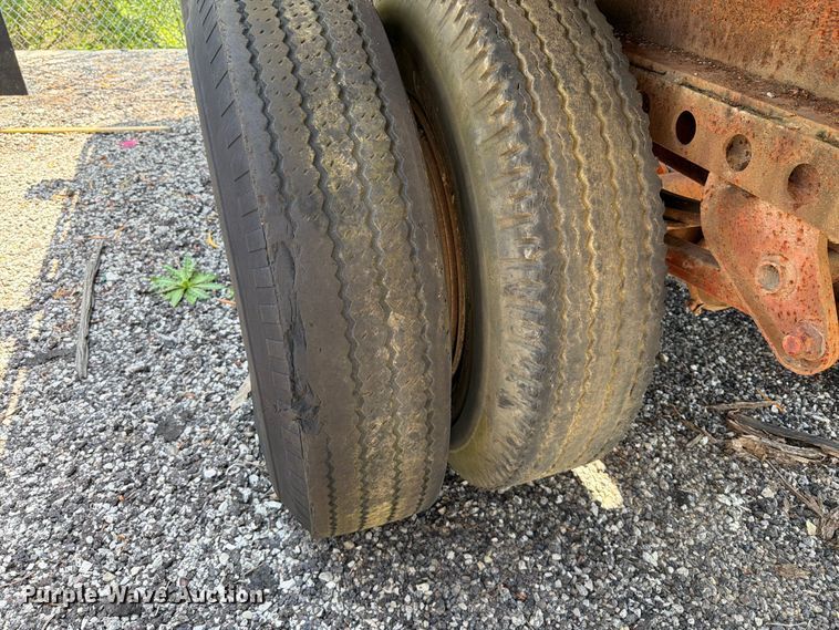 image for item FT6174 1974 Transcraft flatbed trailer