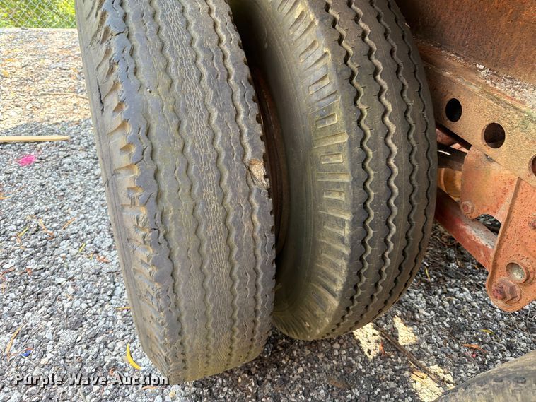 image for item FT6174 1974 Transcraft flatbed trailer
