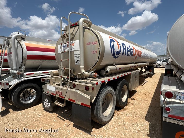 image for item JM9393 1994 Heil fuel trailer