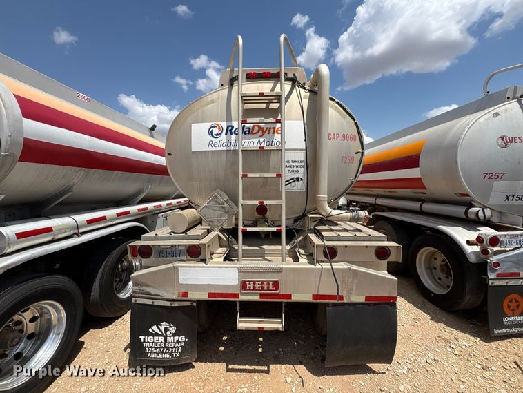 image for item JM9393 1994 Heil fuel trailer