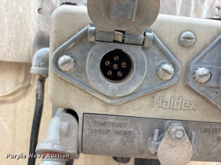 image for item JM9393 1994 Heil fuel trailer
