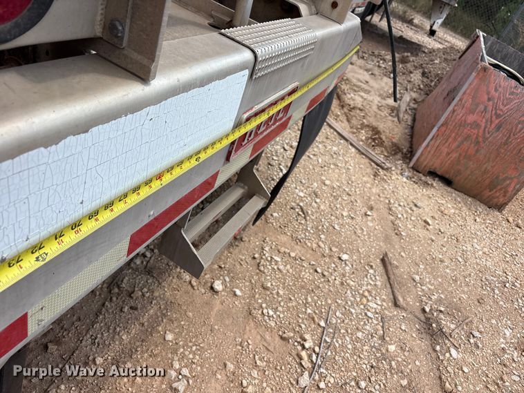 image for item JM9393 1994 Heil fuel trailer
