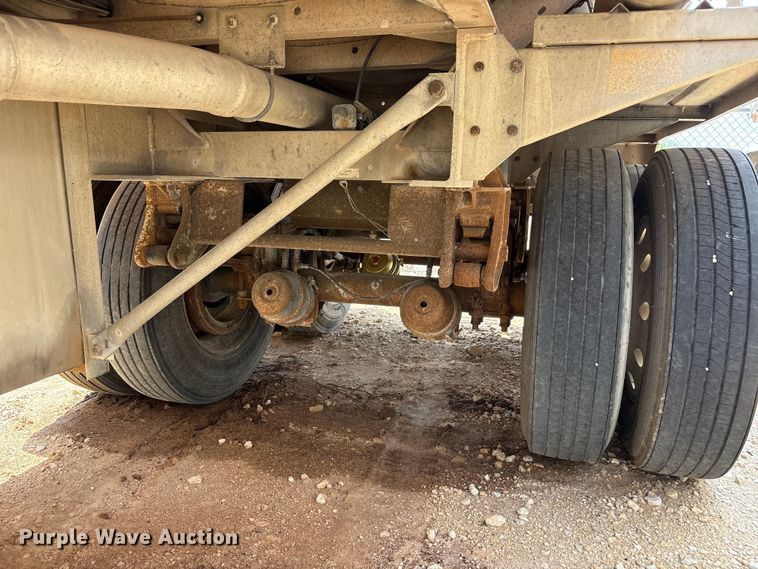 image for item JM9393 1994 Heil fuel trailer