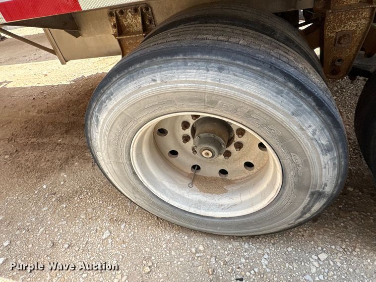 image for item JM9393 1994 Heil fuel trailer