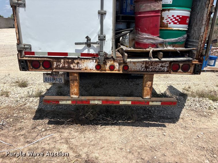 image for item JM9396 1999 Trailmobile  dry van trailer
