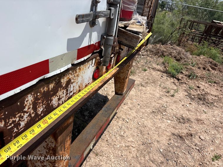 image for item JM9396 1999 Trailmobile  dry van trailer