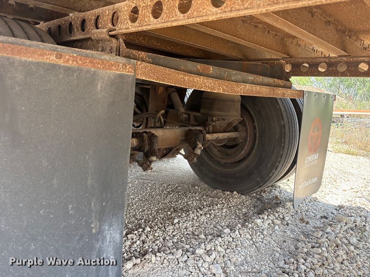 image for item JM9396 1999 Trailmobile  dry van trailer