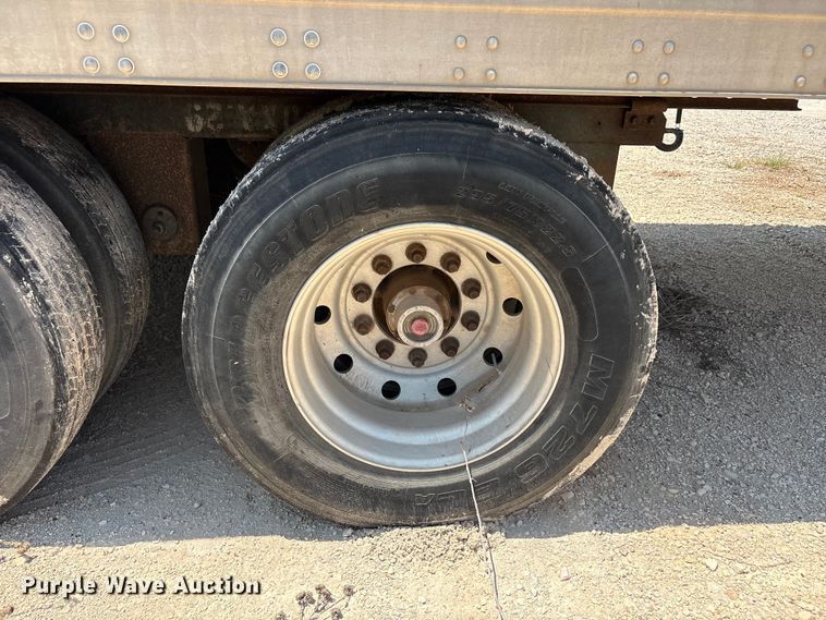 image for item JM9396 1999 Trailmobile  dry van trailer