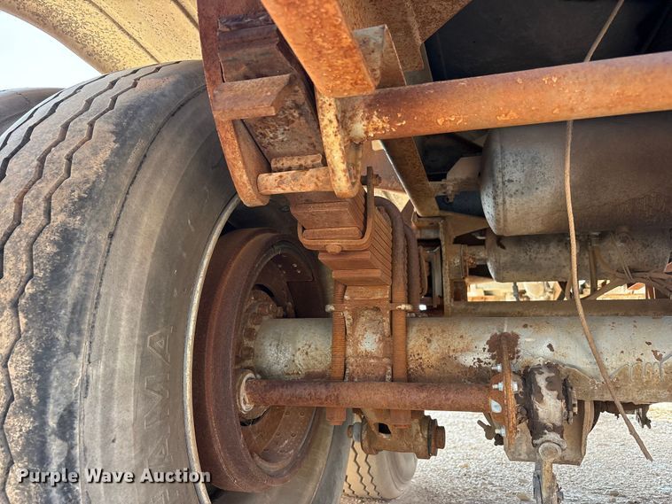 image for item JM9397 1981 Custom Trailers fuel trailer