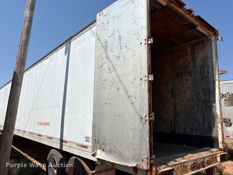 image for item JM9401 2000 Trailmobile dry van trailer