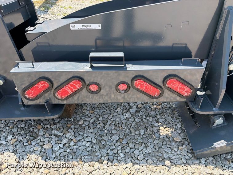 image for item MQ9080 2026 Mini Truck Parts TE31 fifth wheel wrecker boom