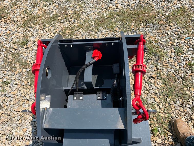 image for item MQ9081 Promech FW80 fifth wheel wrecker boom