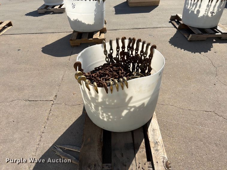 image for item MQ9106 (20) 5/16inch, grade 70 chains
