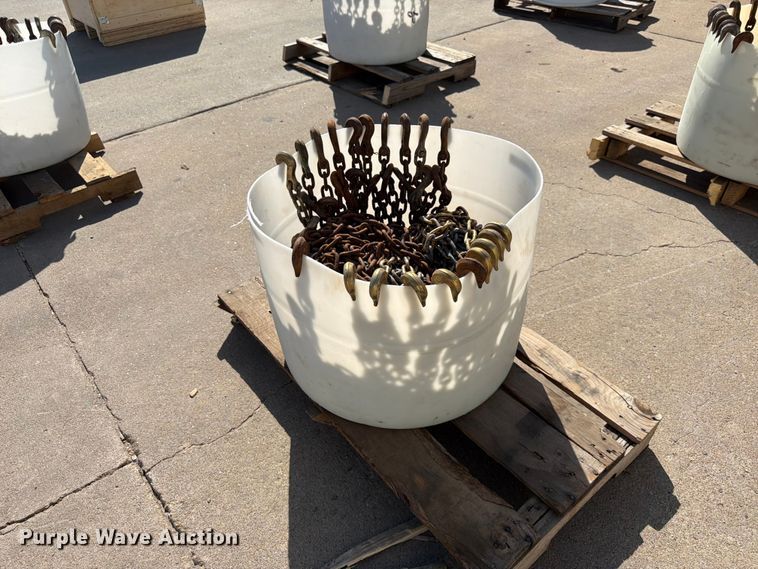 image for item MQ9106 (20) 5/16inch, grade 70 chains