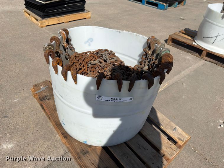 image for item MQ9112 (20) 5/16inch, grade 70 chains