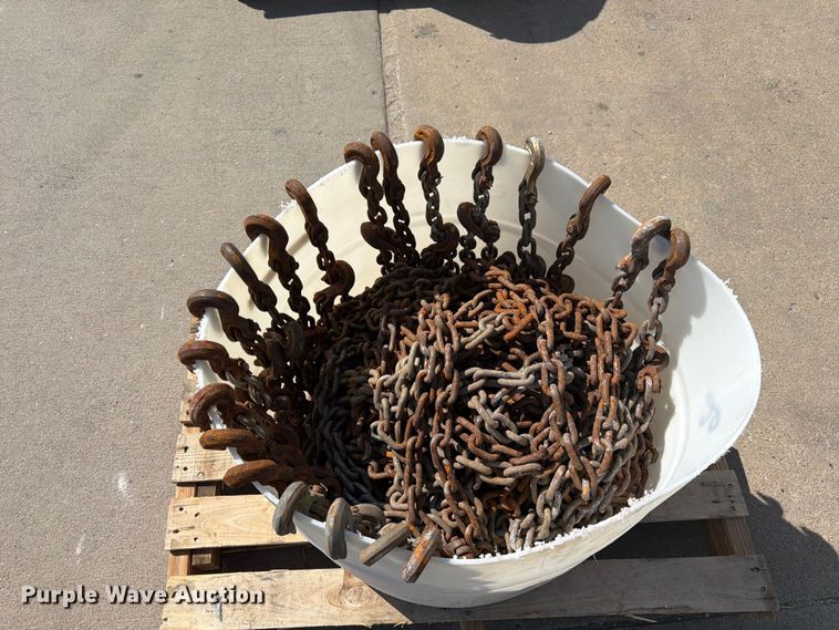 image for item MQ9112 (20) 5/16inch, grade 70 chains