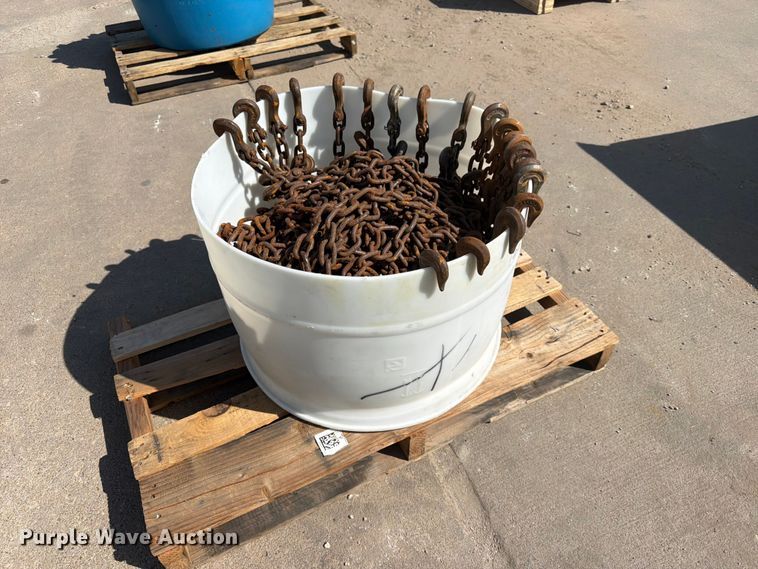 image for item MQ9113 (20) 5/16inch, grade 70 chains