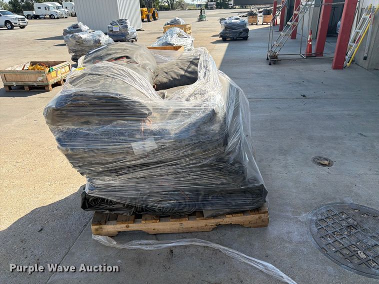 image for item MQ9121 (10) tarps