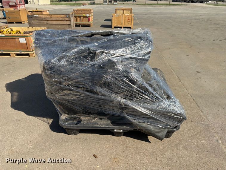 image for item MQ9130 (9) tarps