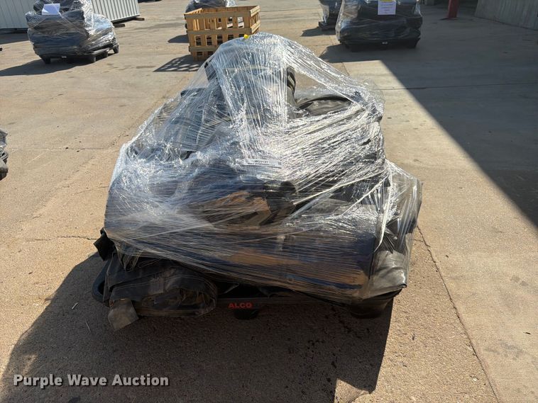 image for item MQ9131 (6) tarps