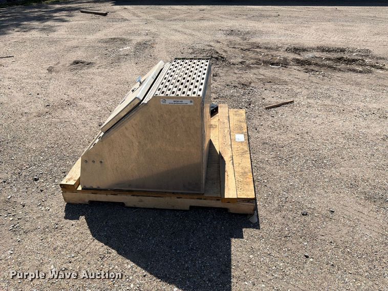 image for item MQ9149 Merrit Saddle Box 