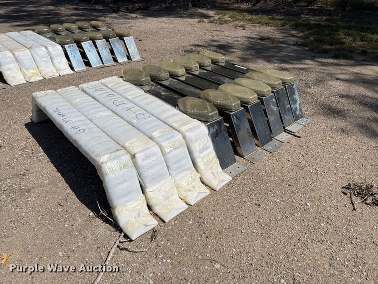 image for item MQ9150 (10) light bar towers