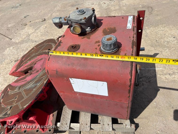 image for item MZ9978 (3) fifth wheel plates