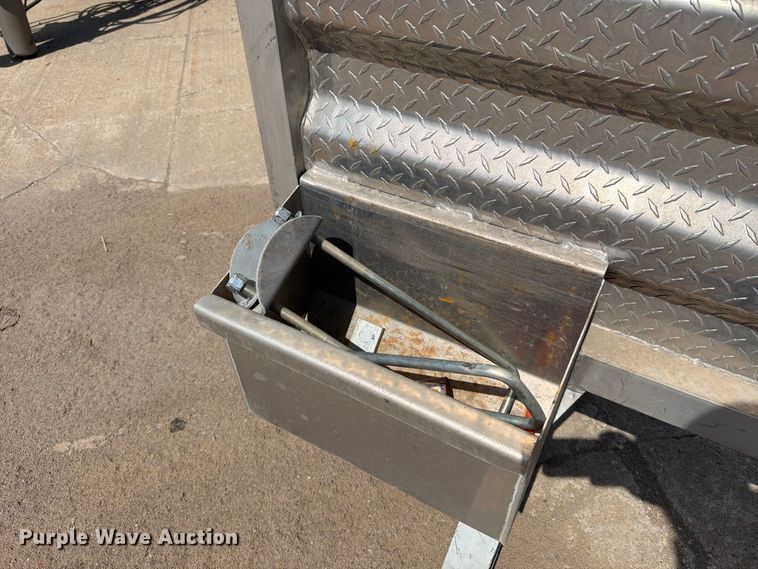 image for item MZ9979 Merritt headach rack