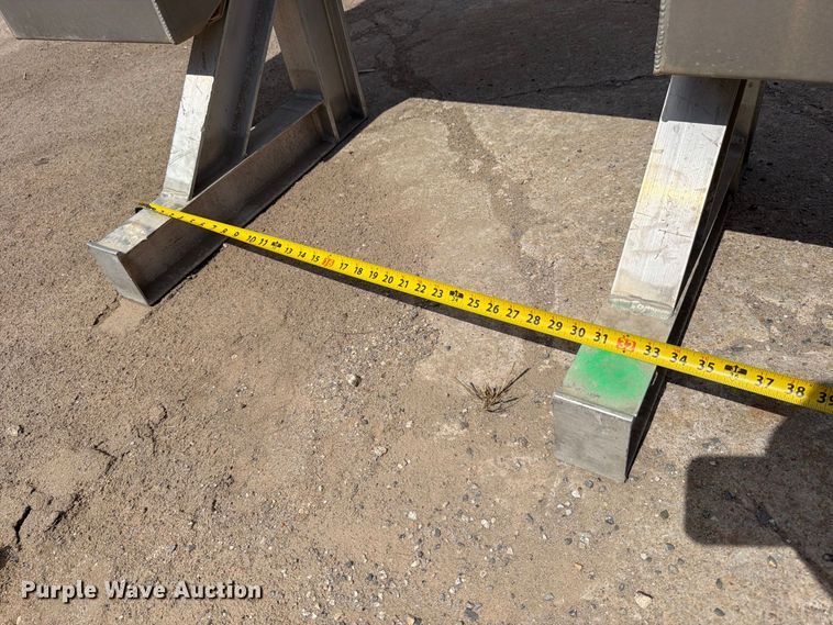 image for item MZ9979 Merritt headach rack