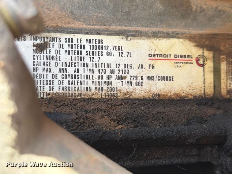 image for item NC9837 2002 International 9200i semi truck