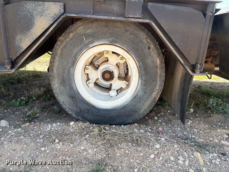 image for item NC9845 1980 Muv-All Trailer drop deck equipment trailer