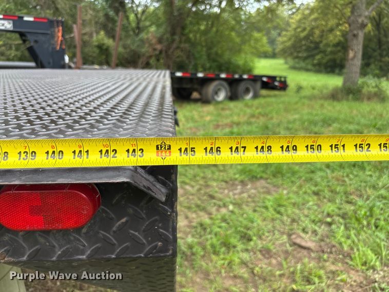 image for item NM9945 1987 Ford LN8000 flatbed truck