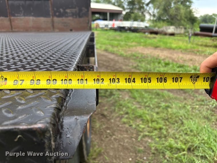 image for item NM9945 1987 Ford LN8000 flatbed truck