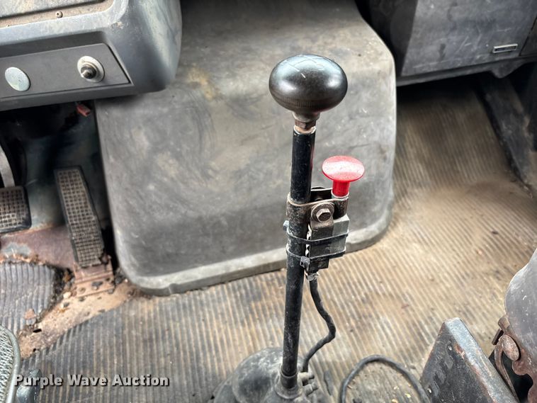 image for item NM9945 1987 Ford LN8000 flatbed truck